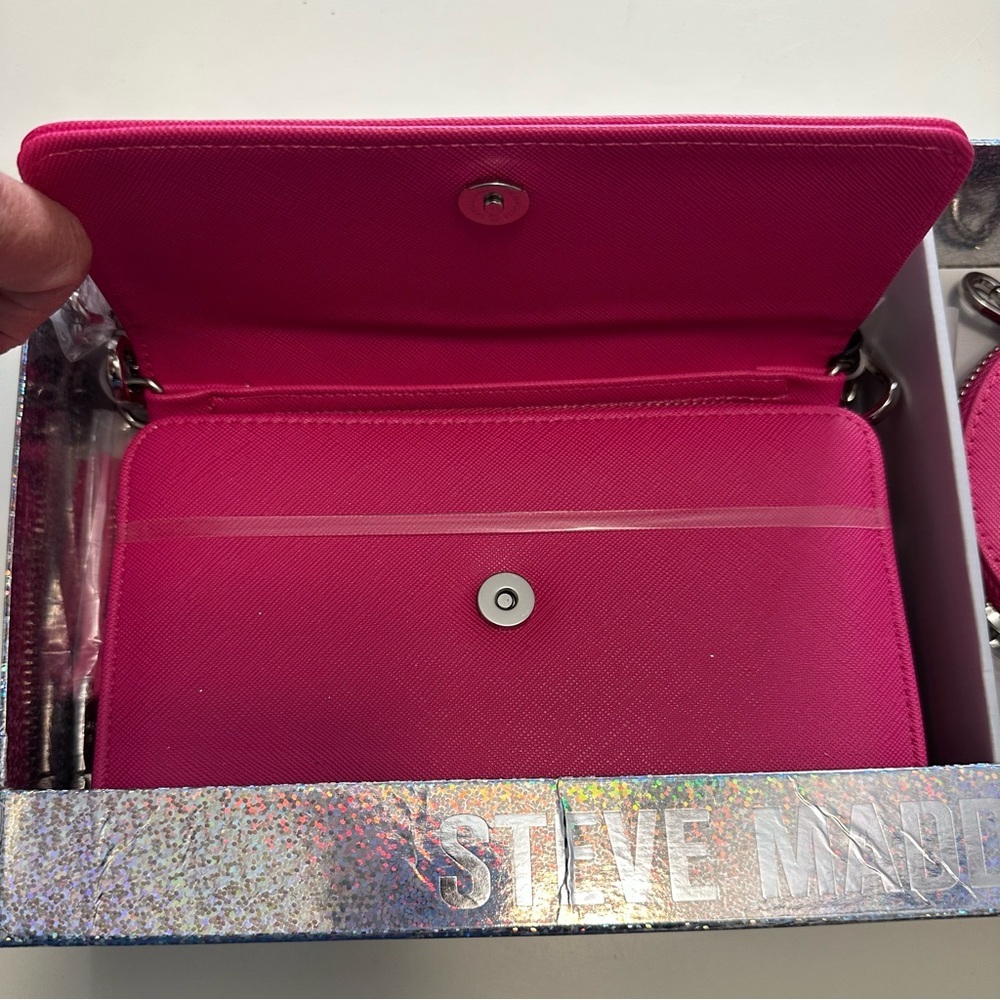NEW IN BOX Steve Madden Boxed Carina Crossbody Wallet & Coin Purse Set Hot Pink - Picture 5 of 7